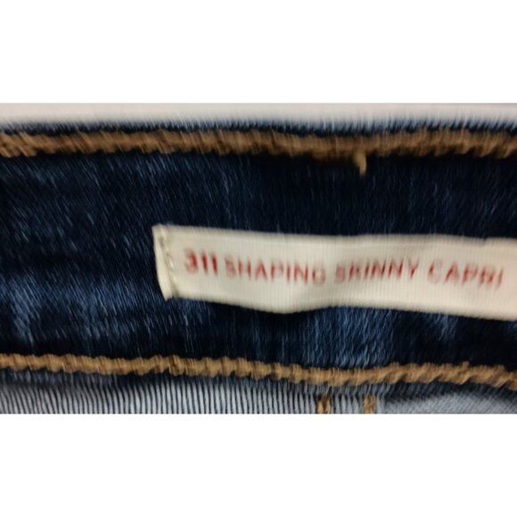 Levi's 311 Shaping Skinny Capri Jeans Womens Sz 32 Dark Blue Denim Mid Rise NWT - Picture 4 of 9